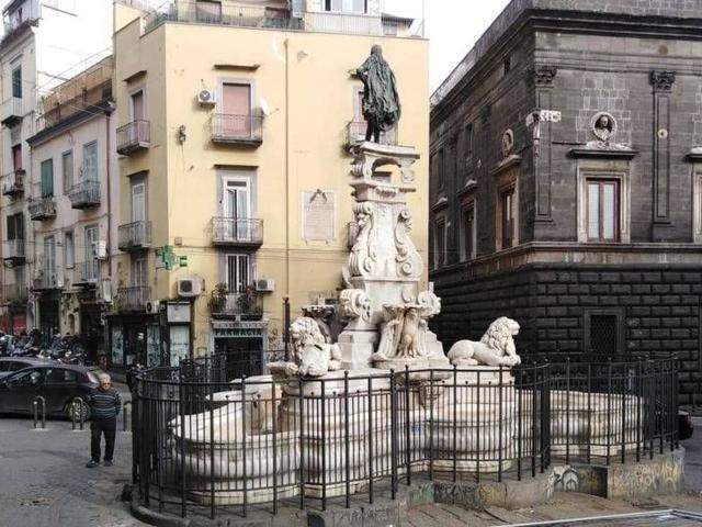 Appartamento in vendita a Municipalità 2, Campania
