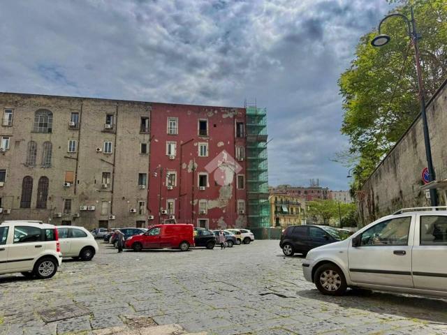 Appartamento in vendita a Municipalità 3, Campania