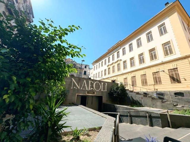 Appartamento in vendita a Municipalità 2, Campania