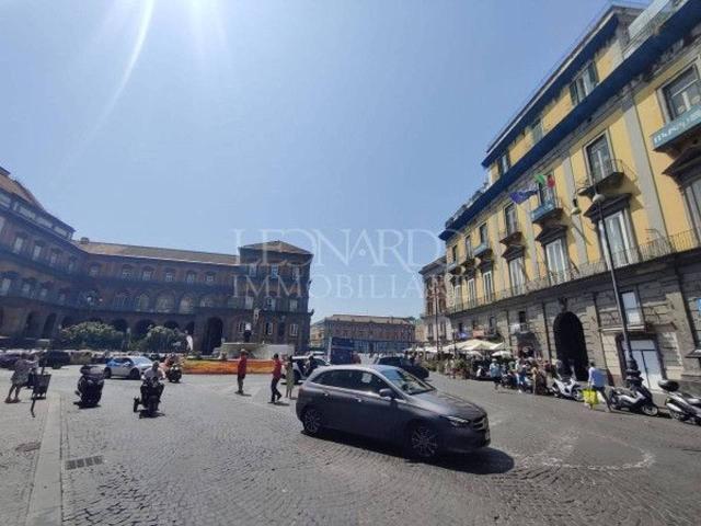 Appartamento in vendita a Municipalità 2, Campania