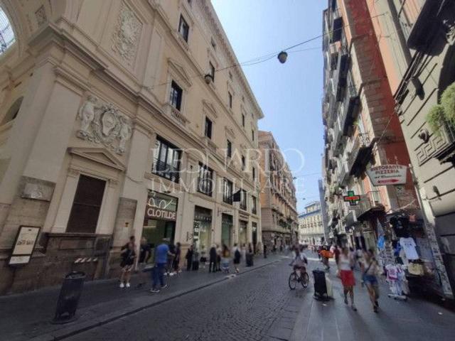 Appartamento in vendita a Municipalità 2, Campania
