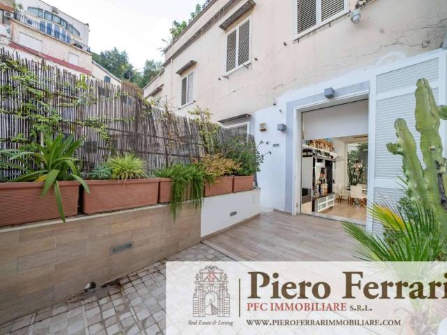 Appartamento in vendita a Municipalità 1, Campania