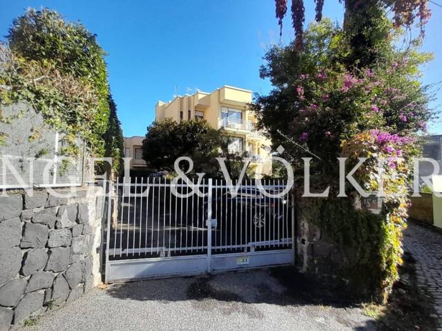 Appartamento in vendita a Coroglio, Napola