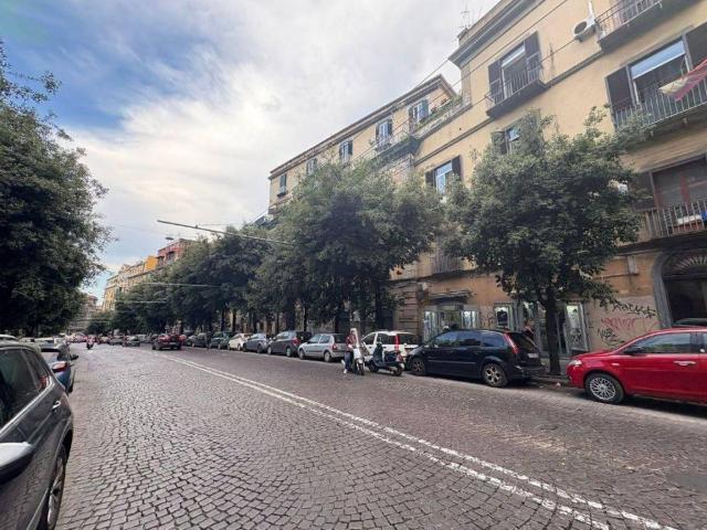 Appartamento in vendita a Municipalità 3, Campania