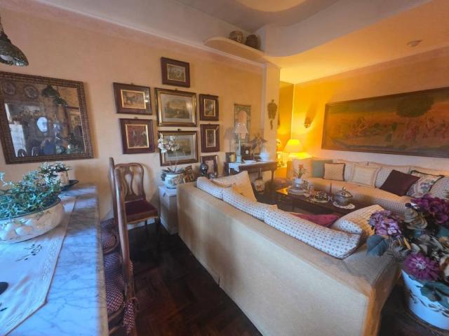 Appartamento in vendita a Arenella, Napoli