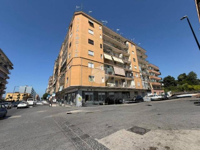 Appartamento in vendita a Municipalità 10, Campania