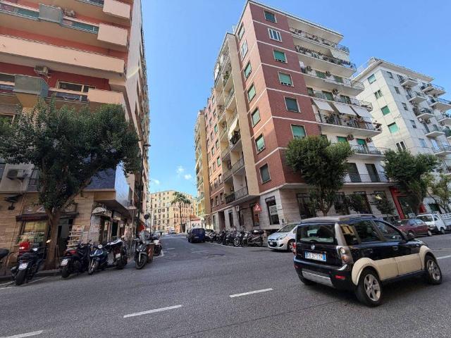 Appartamento in vendita a Municipalità 5, Campania