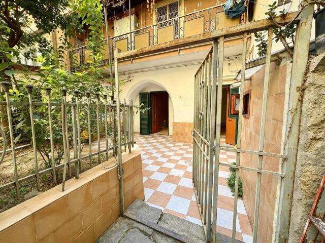 Appartamento in vendita a Porto, Napoli