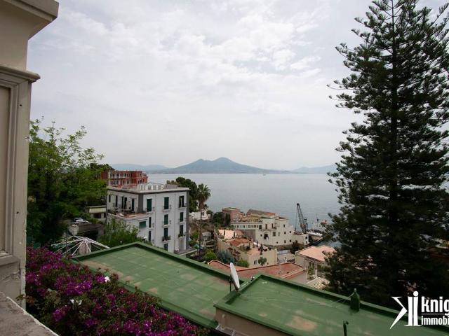 Appartamento in vendita a Capo di Posillipo, Napola