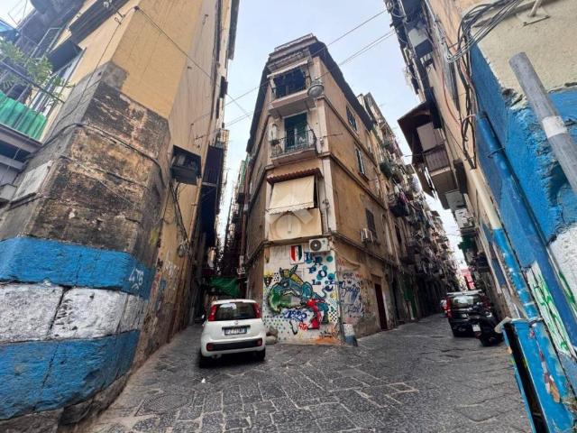 Appartamento in vendita a Municipalità 4, Borgo Sant'antonio Abate
