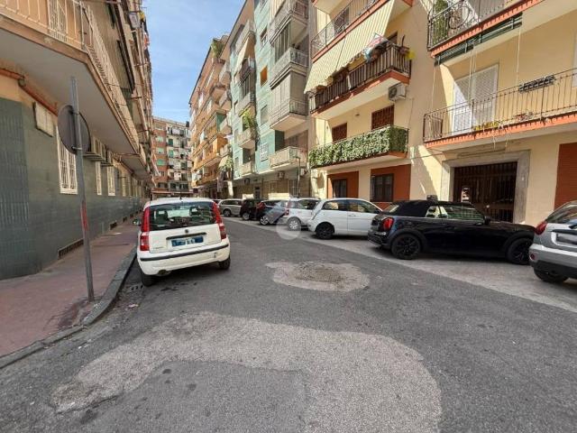 Appartamento in vendita a Municipalità 7, Campania