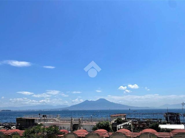 Appartamento in vendita a Municipalità 1, Campania
