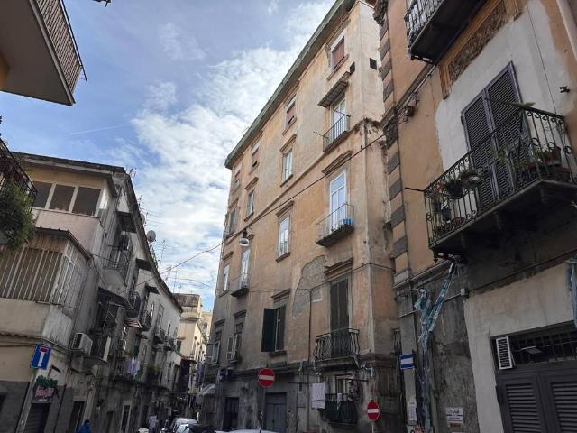 Appartamento in vendita a Municipalità 3, Campania