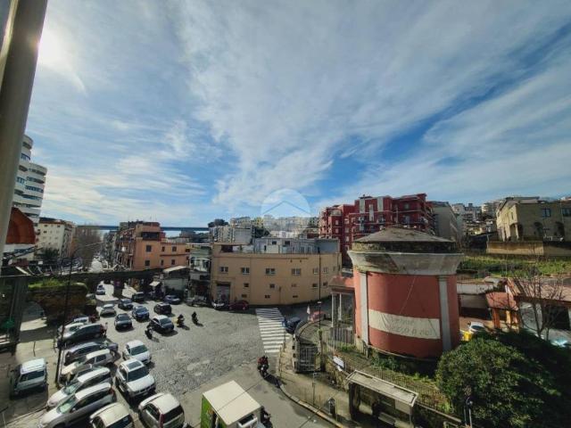 Appartamento in vendita a Municipalità 3, Campania