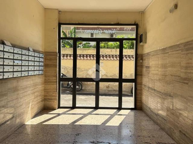 Appartamento in vendita a Municipalità 4, Campania