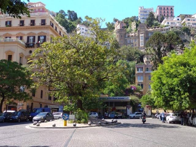Appartamento in vendita a Municipalità 1, Campania
