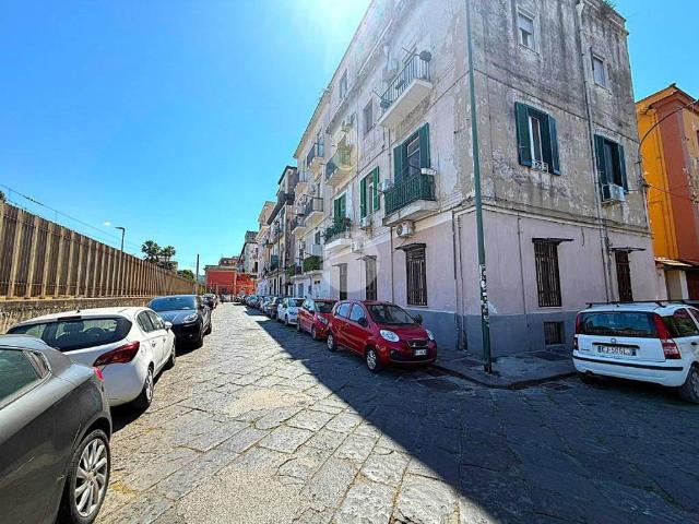 Appartamento in vendita a Municipalità 10, Campania