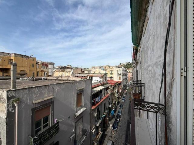 Appartamento in vendita a Municipalità 4, Borgo Sant'antonio Abate