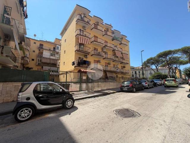 Appartamento in vendita a Municipalità 10, Campania