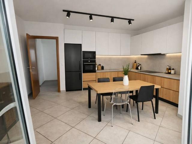 Appartamento in vendita a Fuorigrotta, Napoli