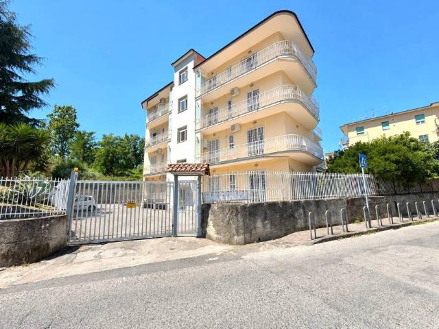 Appartamento in vendita a Municipalità 8, Piscinola