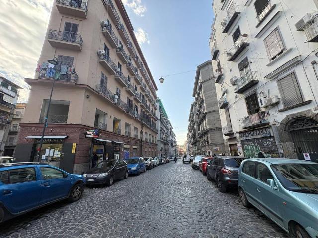 Appartamento in vendita a Municipalità 4, Campania