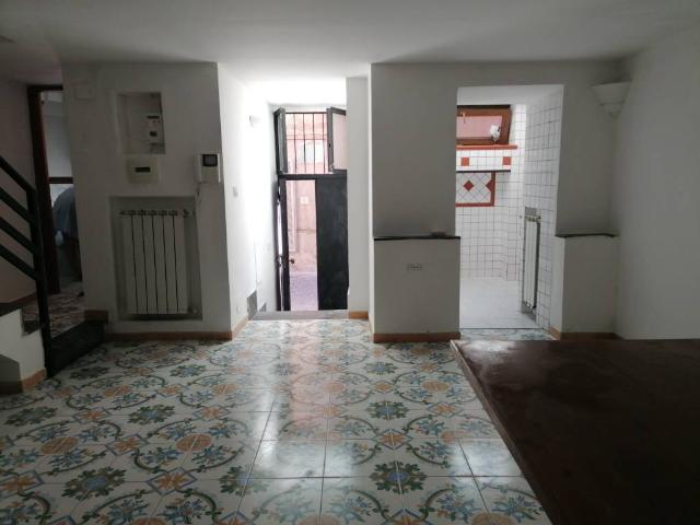 Appartamento in vendita a Coroglio, Campania