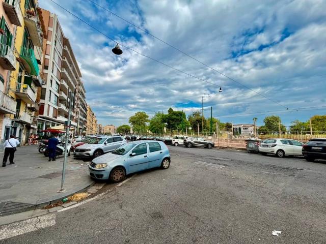 Appartamento in vendita a Municipalità 1, Campania