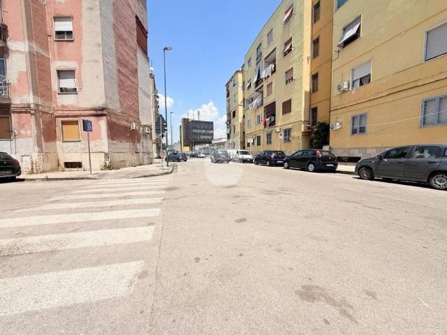 Appartamento in vendita a Municipalità 4, Campania