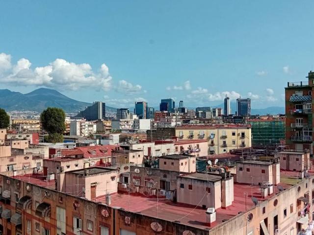 Appartamento in vendita a Municipalità 3, Campania