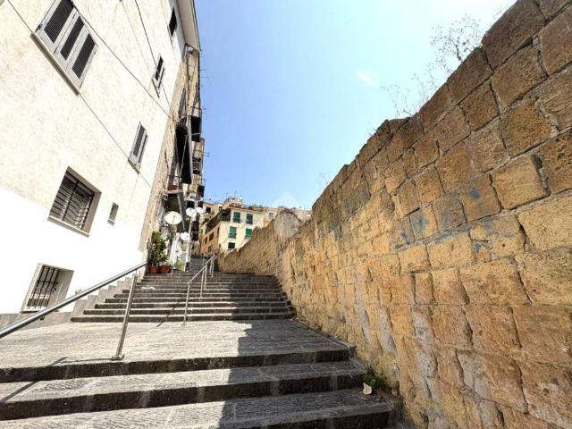 Appartamento in vendita a Municipalità 1, Campania