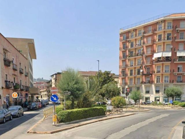 Appartamento in vendita a Coroglio, Campania