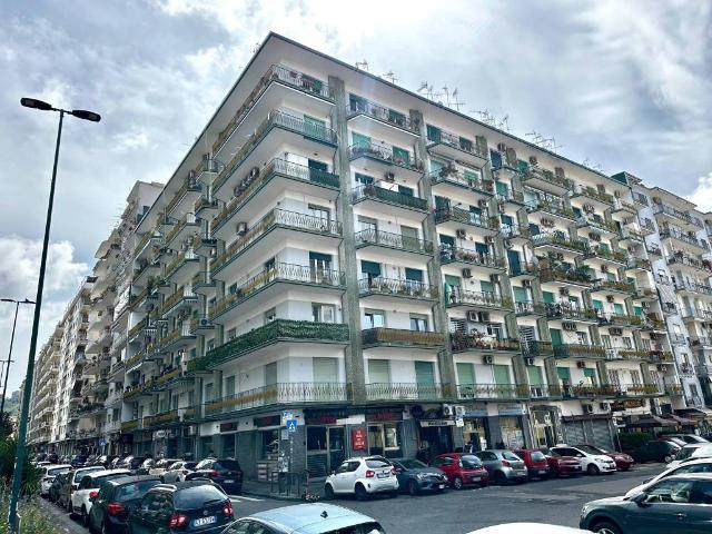 Appartamento in vendita a Municipalità 10, Campania