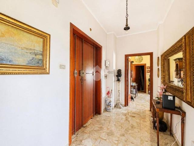 Appartamento in vendita a Municipalità 10, Campania