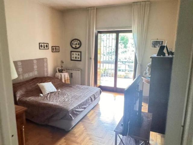 Appartamento in vendita a Arenella, Napoli