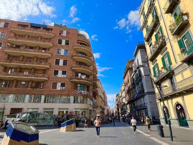 Appartamento in vendita a Municipalità 2, Campania