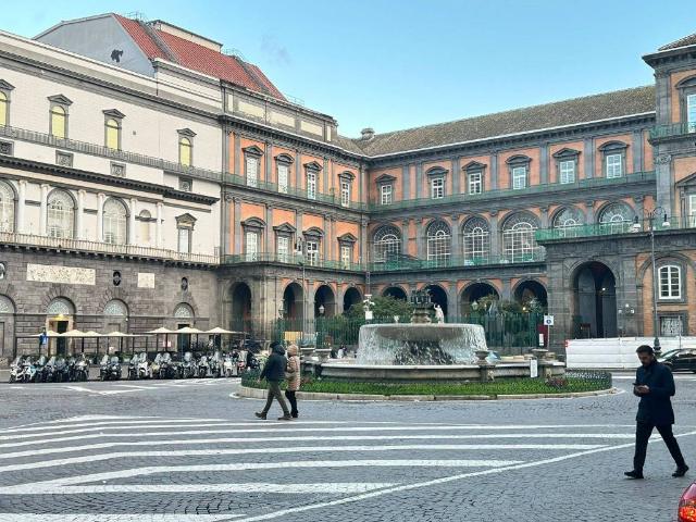 Appartamento in vendita a Municipalità 1, Napola