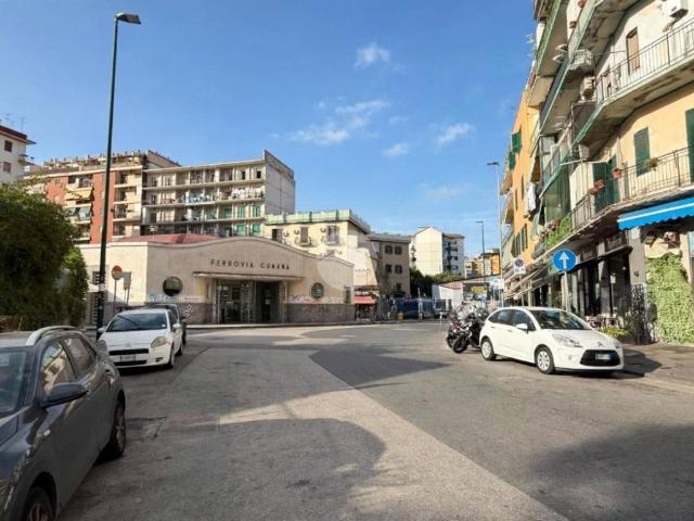 Appartamento in vendita a Municipalità 10, Campania
