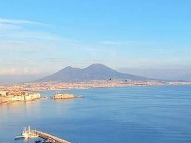Appartamento in vendita a Municipalità 1, Campania