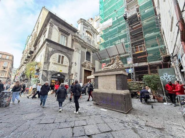 Appartamento in vendita a Municipalità 4, Campania