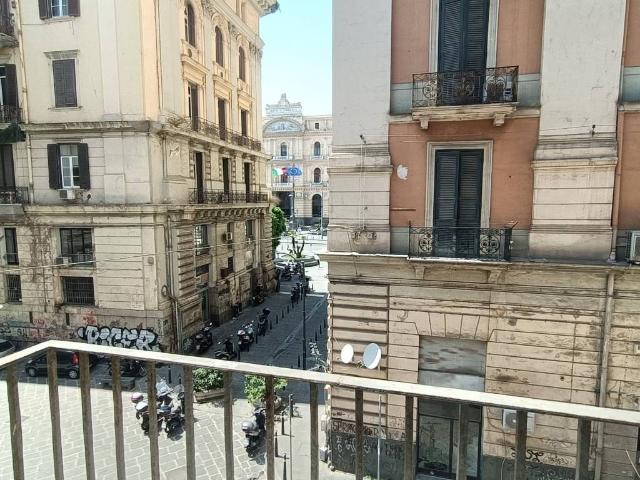 Appartamento in vendita a Porto, Napoli