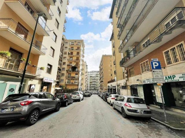 Appartamento in vendita a Municipalità 5, Campania