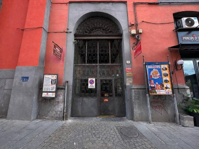 Appartamento in vendita a Municipalità 4, Campania