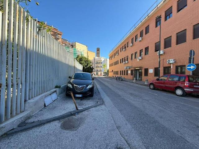 Appartamento in vendita a Coroglio, Campania
