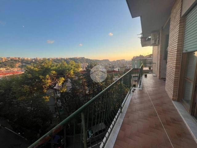 Appartamento in vendita a Municipalità 10, Napola