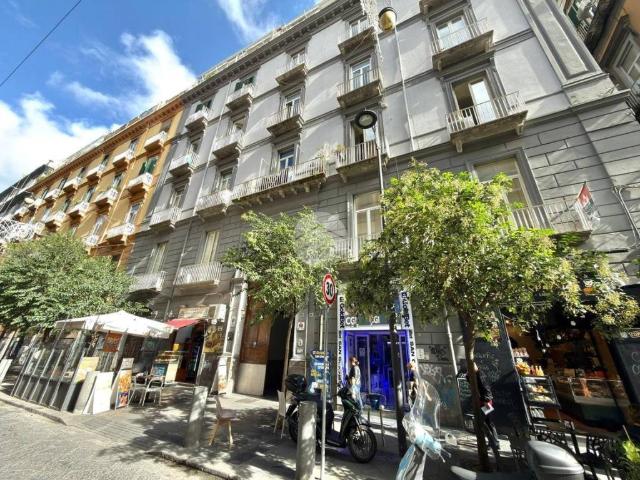 Appartamento in vendita a Municipalità 4, Campania