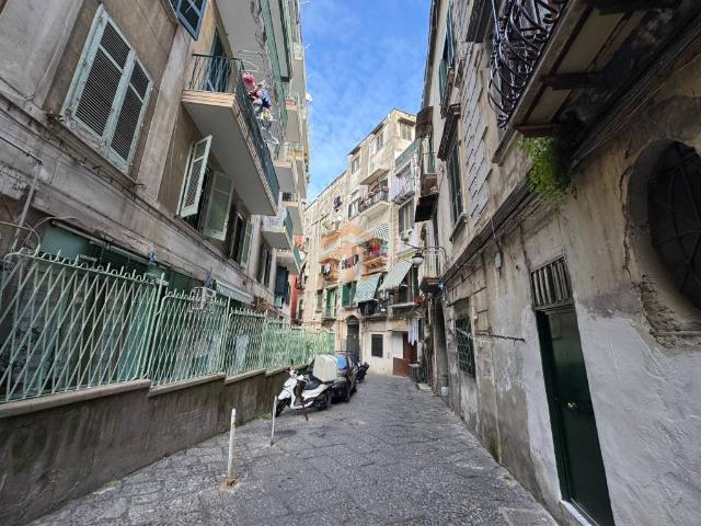 Appartamento in vendita a Municipalità 1, Campania