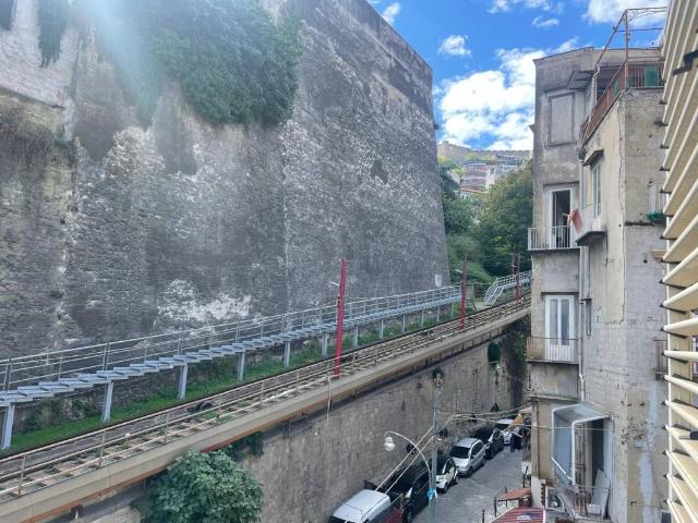 Appartamento in vendita a Municipalità 2, Campania
