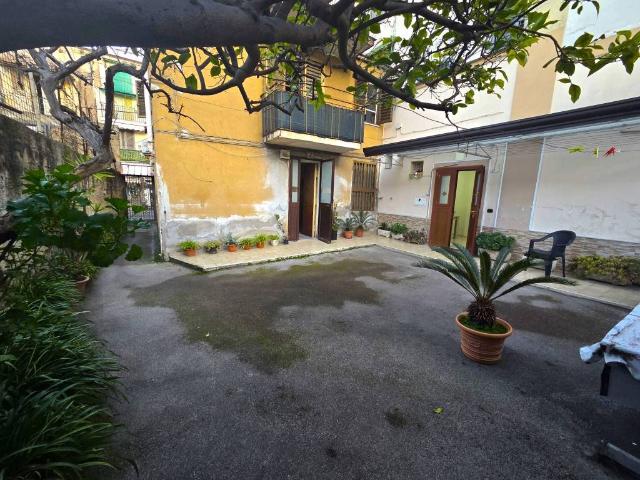 Appartamento in vendita a Municipalità 6, Campania