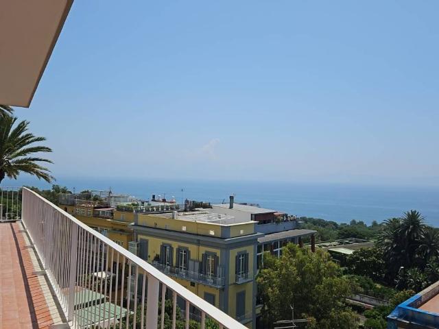Appartamento in vendita a Casale di Posillipo, Napoli